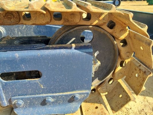 ขายรถแมคโค KOMATSU PC25-1  แทรคเหล็ก คอนโทรลสั้น มีไปบ์ปิ้ง ติอต่อ 098-7962549