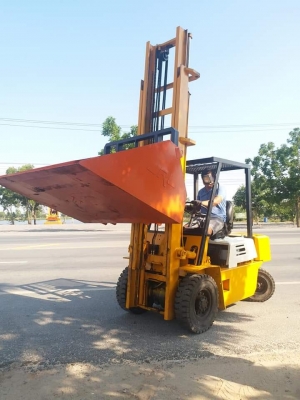 บุ้งกี๋ใส่รถโฟล์คลิฟท์ทรงทันสมัย เหล็กหนา แข็งแรง สนใจติดต่อ083-062-0223(ปอน) บุ้งกี๋ใส่รถโฟล์คลิฟท์ทรงทันสมัย เหล็กหนา แข็งแรง สนใจติดต่อ083-062-0223(ปอน)