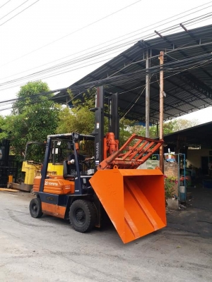 บุ้งกี๋ใส่รถโฟล์คลิฟท์ทรงทันสมัย เหล็กหนา แข็งแรง สนใจติดต่อ083-062-0223(ปอน) บุ้งกี๋ใส่รถโฟล์คลิฟท์ทรงทันสมัย เหล็กหนา แข็งแรง สนใจติดต่อ083-062-0223(ปอน)