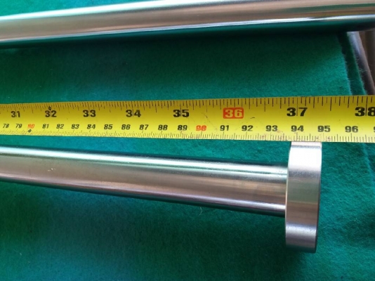 สไลด์เพลากลม โต 25 มิล ยาว 95 ซม. ลูกบล็อกเส้นละ 1 ลูก มีซัพพอร์ต 2 ข้างลูกบล็อกลื่น แน่นดี เพลาสวยมาก ราคาคู่ละ 2,500 บาทรวมส่ง มี 2 คู่ค่ะ