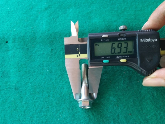 สกรูหัวเหลี่ยมติดแหวน ขนาด 7 มิล ยาว 41 มิล