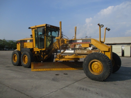 MOTOR GRADER140H ซีเรียล APM00780 ปี2003 มือสองนำเข้าจากต่างประเทศ ขายพร้อมชุดแจ้งจำหน่าย