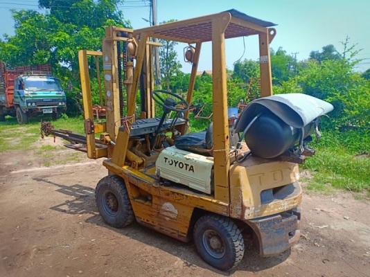 โฟล์คลิฟท์ TOYOTA