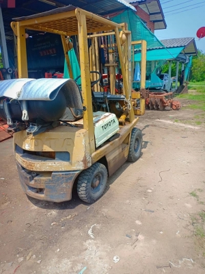 โฟล์คลิฟท์ TOYOTA
