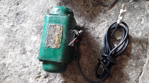 ขาย !! มอเตอร์สั่น-เขย่า.มิคาซ่า.ขนาด1/2แรง220v.พร้อมใช้งาน