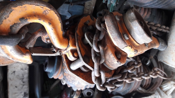 ขาย !! รอกกำมะลอ.ขนาด1.5ตัน สภาพเดิมพร้อมใช้