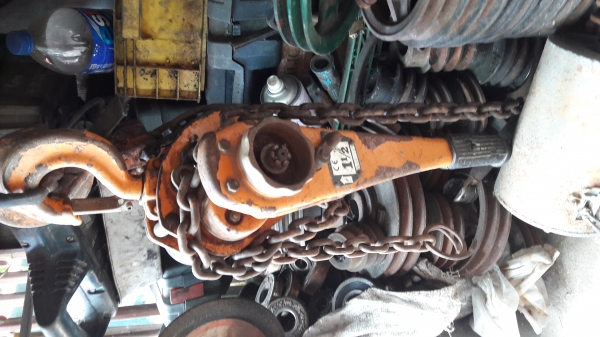 ขาย !! รอกกำมะลอ.ขนาด1.5ตัน สภาพเดิมพร้อมใช้