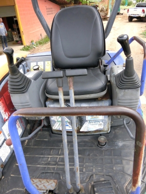 KOMATSU 30MR-1 ขนาดPC-30 (มีVDOชม) รถเก่านอกมีเอกสาร☎️สนใจติดต่อ 085-5632278 ราคาต่อรองได้