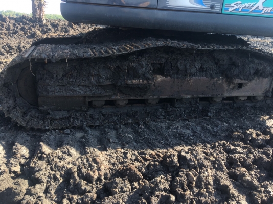 ขายรถแบคโฮ KOBELCO SuperXm 7xxxกว่าชั่วโมง สนใจโทร 081-970-1072