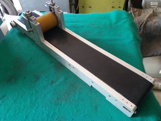 โครงสร้างสายพานลำเลียง ยาว 76 ซม.กว้าง 15 ซม.