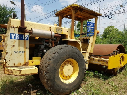 ขายรถบด สั่น BOMAX 121 D-2 สภาพพร้อมไช้เอดสารทะเบียน