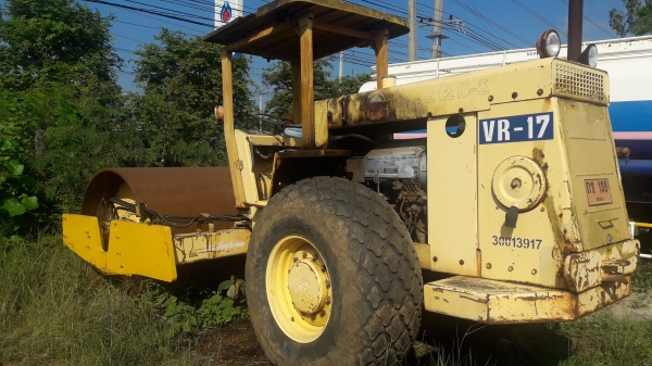 ขายรถบด สั่น BOMAX 121 D-2 สภาพพร้อมไช้เอดสารทะเบียน