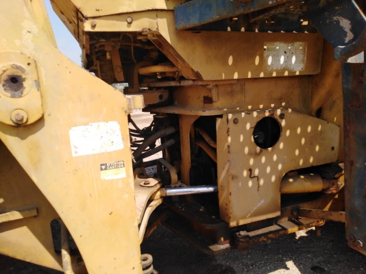 ขาย 590,000 รถตักล้อยาง KOMATSU wa 450-1 เครื่องดี เกียร์แรง เอวแน่น ปั้มยกแรง ยางใหม่ แอร์หนาว รถสวยพร้อมใช้งาน เอกสารซื้อขาย รถอยู่ ปทุมธานี สามโคก 092-595-6777 061-446-2662 ญิ๋งยุ