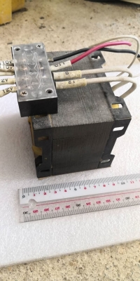 250 บ.ส่งถึงบ้านฟรี โทร 083-2000058 LINE ID: line832923 หม้อแปลงไฟจาก 100 V. - 12 V. ขนาด 12 A. หมุน