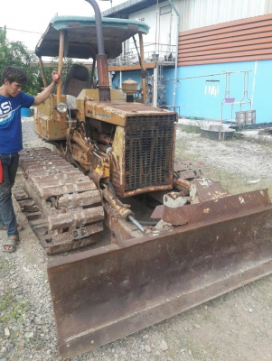 ขายรถแทรคเตอร์ KOMATSU D20P-5 สไลด์ใบมีด 6 ทิศทาง ราคา 180000