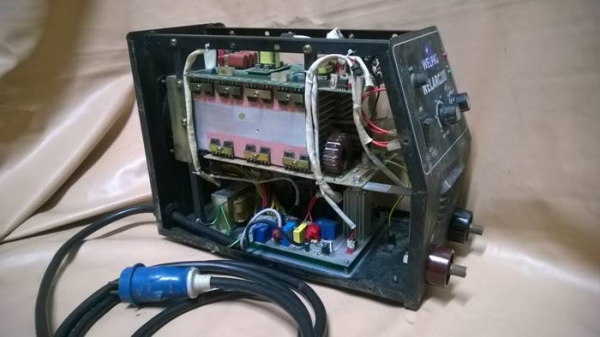 ตู้เชื่อมใหญ่ WELPRO WELARC200