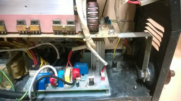 ตู้เชื่อมใหญ่ WELPRO WELARC200