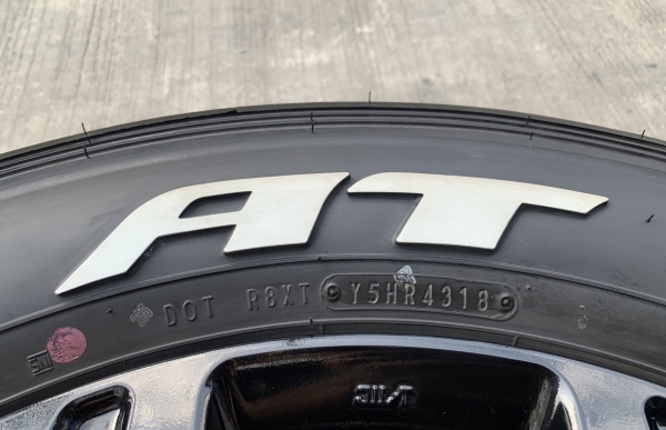 ล้อแม็กป้ายแดง Toyota Revo Rocco ขอบ 18 พร้อมยางป้ายแดง 265-60-18 Dunlop ปลายปี 18 ล้อแม็กป้ายแดง Toyota Revo Rocco ขอบ 18 พร้อมยางป้ายแดง 265-60-18 Dunlop ปลายปี 18