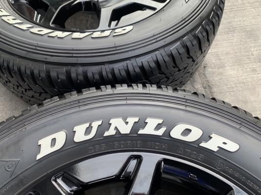 ล้อแม็กป้ายแดง Toyota Revo Rocco ขอบ 18 พร้อมยางป้ายแดง 265-60-18 Dunlop ปลายปี 18 ล้อแม็กป้ายแดง Toyota Revo Rocco ขอบ 18 พร้อมยางป้ายแดง 265-60-18 Dunlop ปลายปี 18
