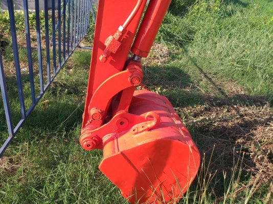 ขายรถแมคโค HITACHI EX30-2 แทรคยาง คอนโทรลสั้น มีไปบ์ปิ้ง ติอต่อ 098-7962549 ขายรถแมคโค HITACHI EX30-2 แทรคยาง คอนโทรลสั้น มีไปบ์ปิ้ง ติอต่อ 098-7962549