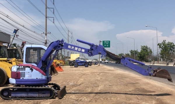 ขายรถขุด KOMATSU PC50UU-2 อาร์มยาวพิเศษ คอนโทรลสั้น นำเข้าเองจากญี่ปุ่น สภาพสวยพร้อมใช้ มีVDOการทำงานครับ