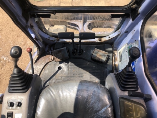 ขายรถขุด KOMATSU PC50UU-2 อาร์มยาวพิเศษ คอนโทรลสั้น นำเข้าเองจากญี่ปุ่น สภาพสวยพร้อมใช้ มีVDOการทำงานครับ