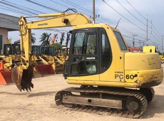 ขายรถขุด KOMATSU PC60-7 นำเข้าเองจากญี่ปุ่น สภาพสวยพร้อมใช้ มีVDOการทำงานครับ