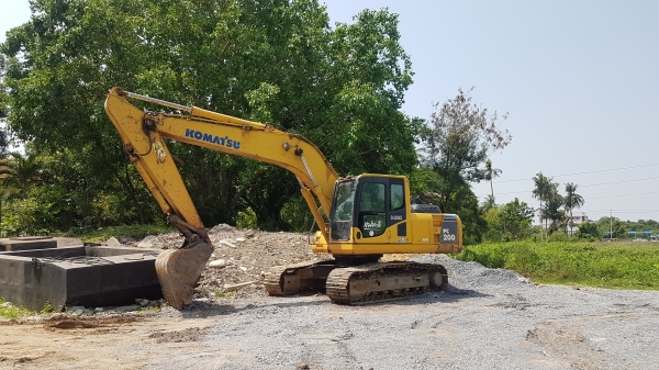 ขาย200-8n1กล้อง หลัง รถนอกเอกสารอินวอย15000ชัวโมง