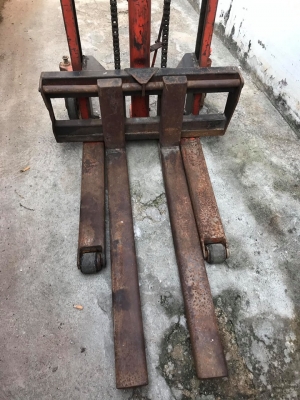 ขายรถยกแสตกเกอร์