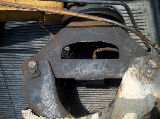 ขายปากคีบไม้หมุนได้รอบ 35000 บาท