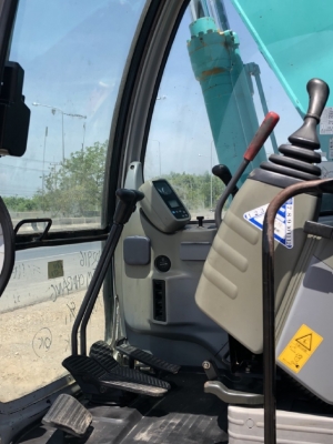 ขายรถขุด KOBELCO SK135SR มีลายหัวกระแทก นำเข้าเองจากญี่ปุ่น สภาพสวยพร้อมใช้  มีVDOการทำงานครับ