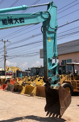 ขายรถขุด KOBELCO SK135SR มีลายหัวกระแทก นำเข้าเองจากญี่ปุ่น สภาพสวยพร้อมใช้  มีVDOการทำงานครับ