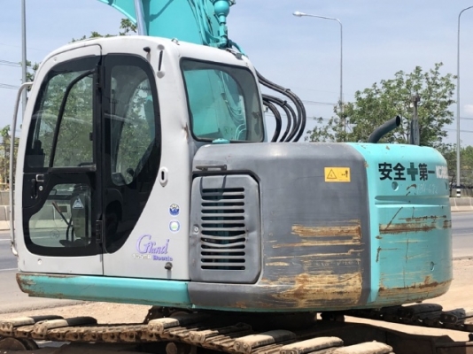 ขายรถขุด KOBELCO SK135SR มีลายหัวกระแทก นำเข้าเองจากญี่ปุ่น สภาพสวยพร้อมใช้  มีVDOการทำงานครับ