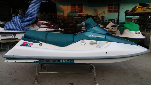 ขออนุญาต ขาย KAWASAKI STX750cc.เก่าญี่ปุ่น 3 ที่นั่งมีถอยหลัง เรือพร้อมขับ