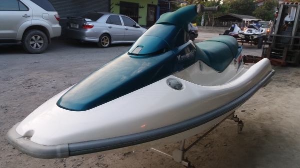 ขออนุญาต ขาย KAWASAKI STX750cc.เก่าญี่ปุ่น 3 ที่นั่งมีถอยหลัง เรือพร้อมขับ
