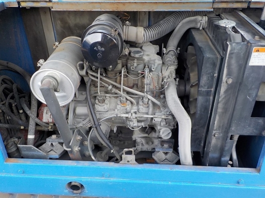 รถกระเช้า HF090 สูง9เมตร รับน้ำหนักได้200KG. นำเข้าโดยตรงจากญี่ปุ่น