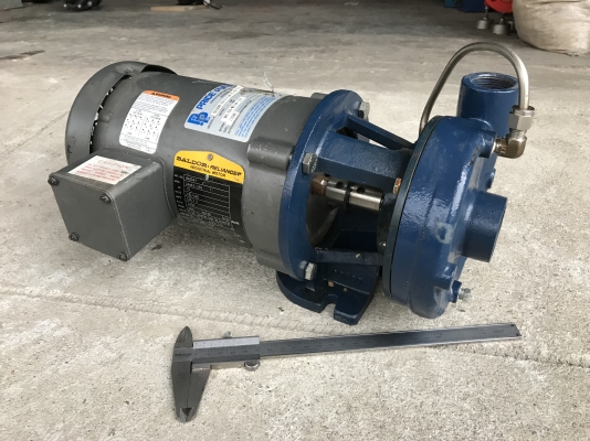 ขายปั๊มน้ำ Price pump 3/4HP. 380V made in USA. รุ่นรอบจัดพิเศษ 3450รอบต่อนาที สภาพสวยใหม่มาก ขายปั๊มน้ำ Price pump 3/4HP. 380V made in USA. รุ่นรอบจัดพิเศษ 3450รอบต่อนาที สภาพสวยใหม่มาก