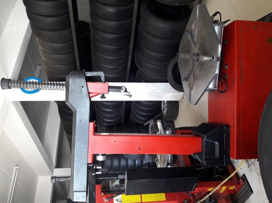 เครื่องถอดยางรถยนต์