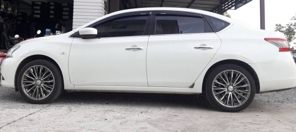 แม็กขอบ18 5รู114 ET45 พร้อมยาง225/45/18 ปี18  OTANI   4 ล้อ