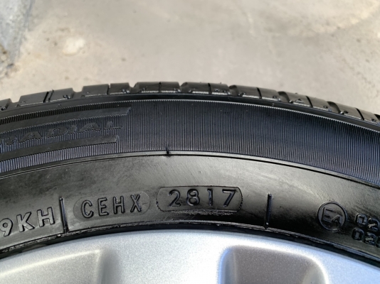 ล้อแม็ก Suzuki Ertiga ขอบ 15 พร้อมยาง 185-65-15 GT Radia ปี 17 แม็กสวย ดอกเต็มๆ ล้อแม็ก Suzuki Ertiga ขอบ 15 พร้อมยาง 185-65-15 GT Radia ปี 17 แม็กสวย ดอกเต็มๆ