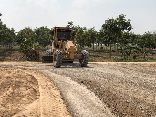 ให้เช่า รถเกรด รถบด รถน้ำ รถแมคโคร 120-200 บูมสั้น-บูมยาว รายวัน-รายเดือน งานทั่วไป สนใจติดต่อได้ที่ 0802719535 คุณเบียร์