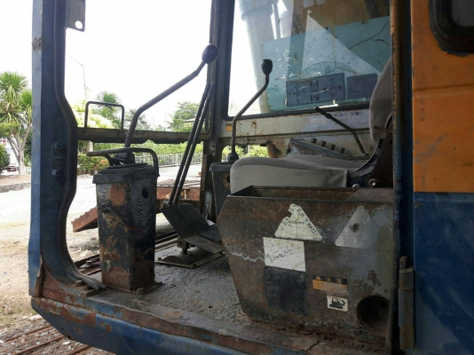 ขายรถแบคโฮ KOMATSU PC120-3 บูมยาว ราคา 450000 ขายรถแบคโฮ KOMATSU PC120-3 บูมยาว ราคา 450000