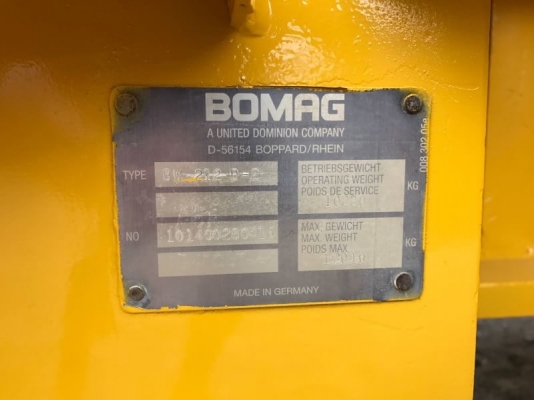 ขายรถบดสั่นสะเทือนBOMAG BW212D-2 มีลูกเรียบกับลูกหนามสลับเปลี่ยนได้ พร้อมใช้งาน เอกสารเล่มทะเบียน ขายรถบดสั่นสะเทือนBOMAG BW212D-2 มีลูกเรียบกับลูกหนามสลับเปลี่ยนได้ พร้อมใช้งาน เอกสารเล่มทะเบียน