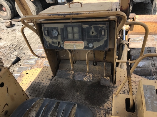 ขายแทรกเตอร์CAT D3C LGP III เครื่องฟิตใหม่ ขายตามสภาพ เล่มทะเบียน ขายแทรกเตอร์CAT D3C LGP III เครื่องฟิตใหม่ ขายตามสภาพ เล่มทะเบียน