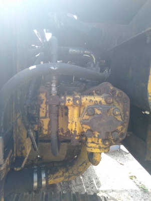 KOMATSU PC 200-5 คอนโทรลสั้น เอกสารเล่มทะเบียน บอดี้สวยๆพร้อมใช้งาน ไฟตัดแต่ทำงานได้ดีไม่โหลด ช่วงล่างแน่นพร้อมใช้งานครับ