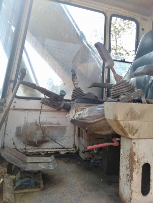 KOMATSU PC 200-5 คอนโทรลสั้น เอกสารเล่มทะเบียน บอดี้สวยๆพร้อมใช้งาน ไฟตัดแต่ทำงานได้ดีไม่โหลด ช่วงล่างแน่นพร้อมใช้งานครับ KOMATSU PC 200-5 คอนโทรลสั้น เอกสารเล่มทะเบียน บอดี้สวยๆพร้อมใช้งาน ไฟตัดแต่ทำงานได้ดีไม่โหลด ช่วงล่างแน่นพร้อมใช้งานครับ