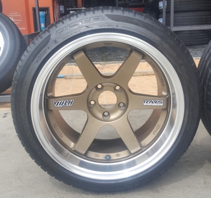 ล้อมือ2 TE37ขอบ18 งานTNP 5รู114 ยาง245/45/18 4 ล้อ ล้อมือ2 TE37ขอบ18 งานTNP 5รู114 ยาง245/45/18 4 ล้อ