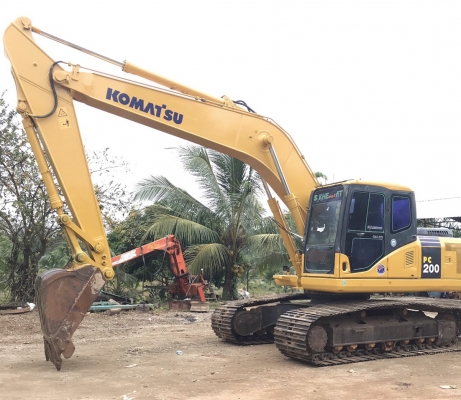 ขายด่วน!! Komatsu PC200-7 ไมล์ ชม. 9,800 สภาพสวยๆ ค่ะ ขายด่วน!! Komatsu PC200-7 ไมล์ ชม. 9,800 สภาพสวยๆ ค่ะ