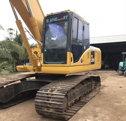 ขายด่วน!! Komatsu PC200-7 ไมล์ ชม. 9,800 สภาพสวยๆ ค่ะ ขายด่วน!! Komatsu PC200-7 ไมล์ ชม. 9,800 สภาพสวยๆ ค่ะ