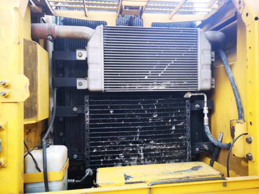 ขายด่วน!! Komatsu PC200-7 ไมล์ 10,000 กว่า ค่ะ ซีเรียลสูง 80405 สภาพสวยมากค่ะ